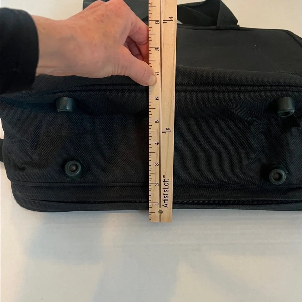 ATLANTIC CARRY-ON TRAVEL-OVERNIGHT LUGGAGE TOTE BAG WITH SHOULDER STRAP